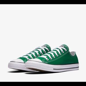 Converse green